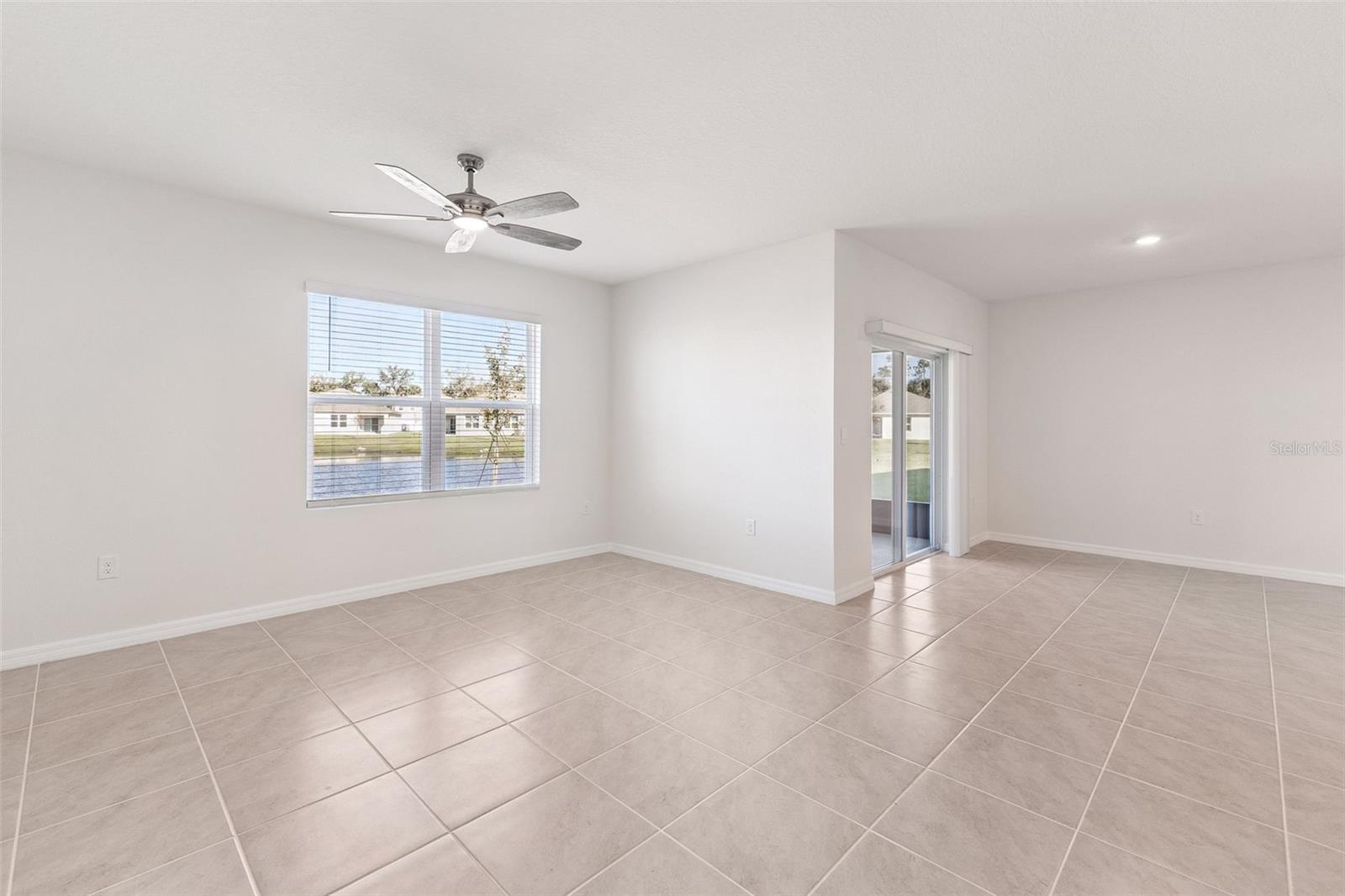 Image 13 of 35 For 2270 Lake Preserve Circle