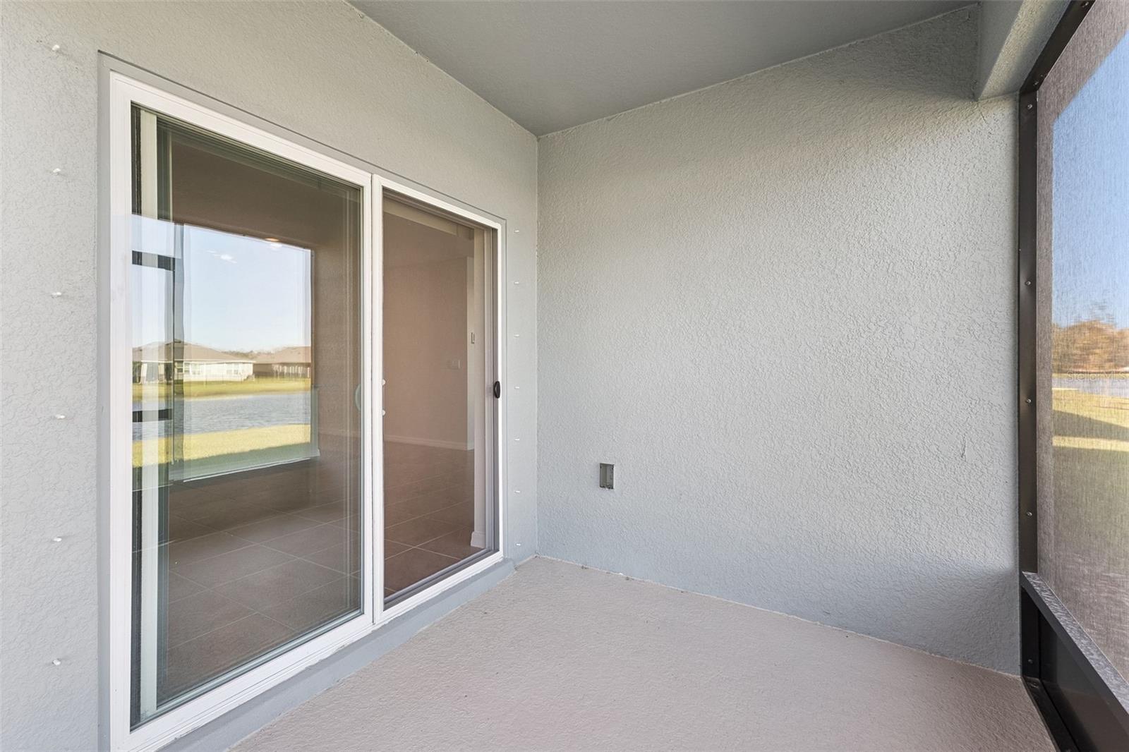 Image 24 of 35 For 2270 Lake Preserve Circle