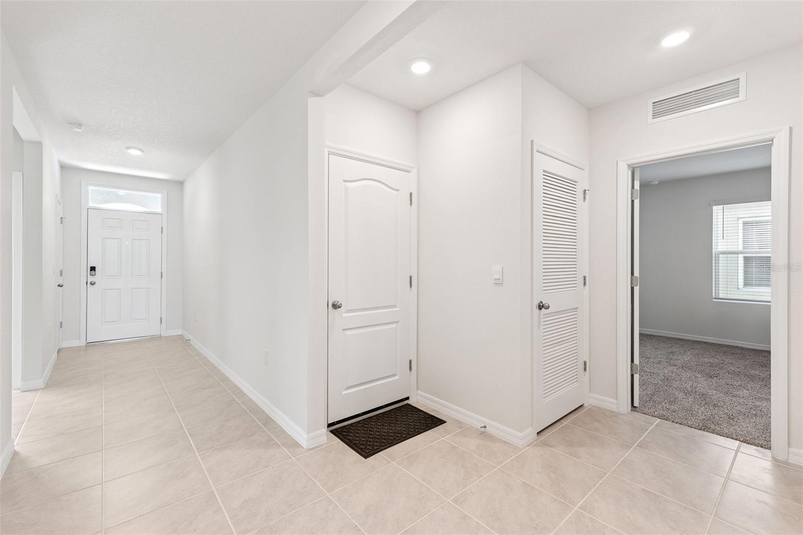 Image 4 of 35 For 2270 Lake Preserve Circle