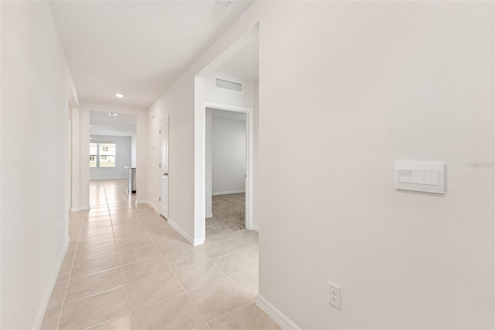 Image 5 of 35 For 2270 Lake Preserve Circle