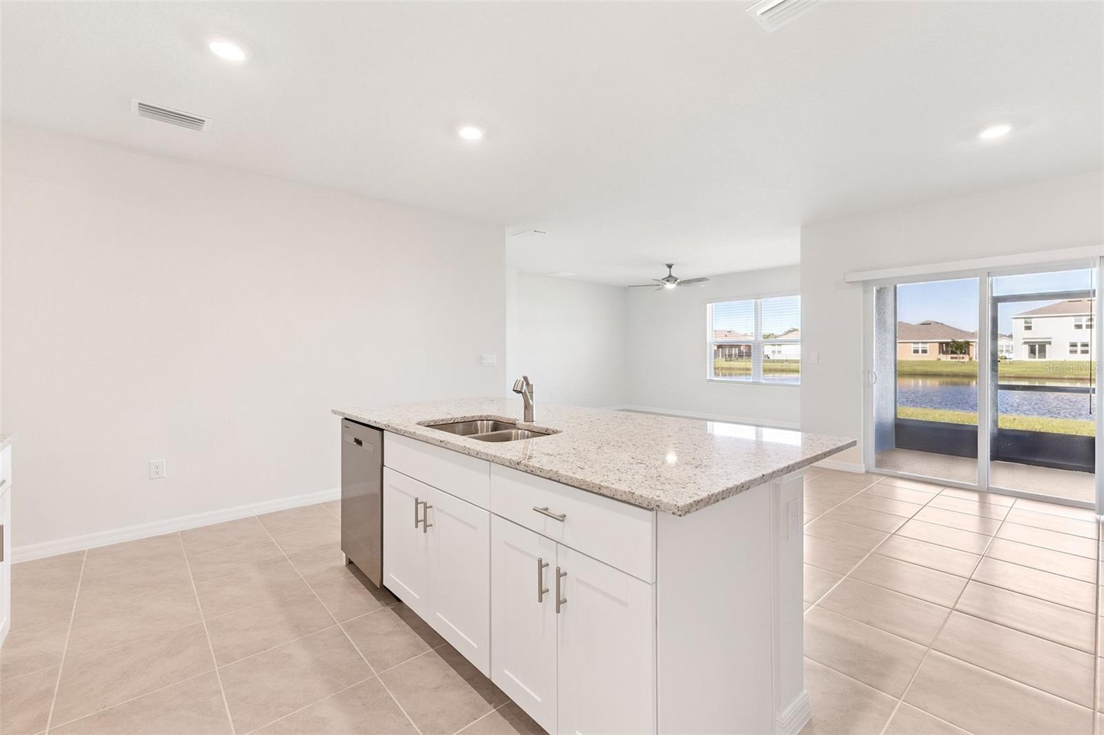 Image 7 of 35 For 2270 Lake Preserve Circle