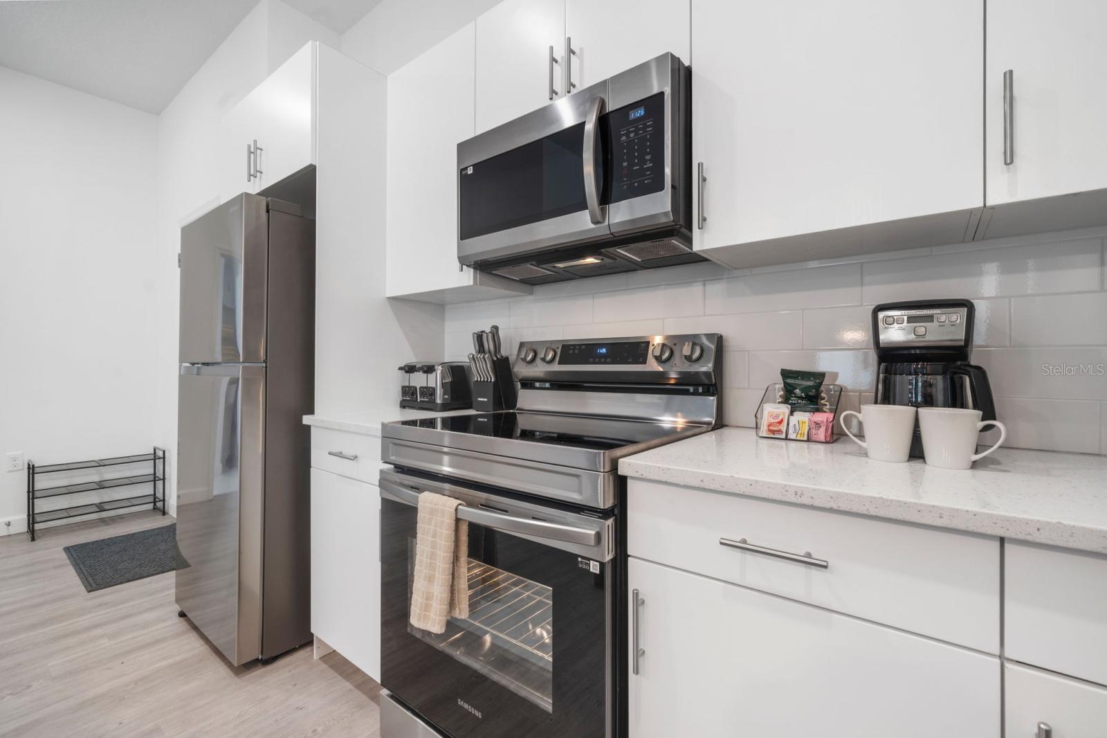 Image 6 of 28 For 384 Famagusta Drive