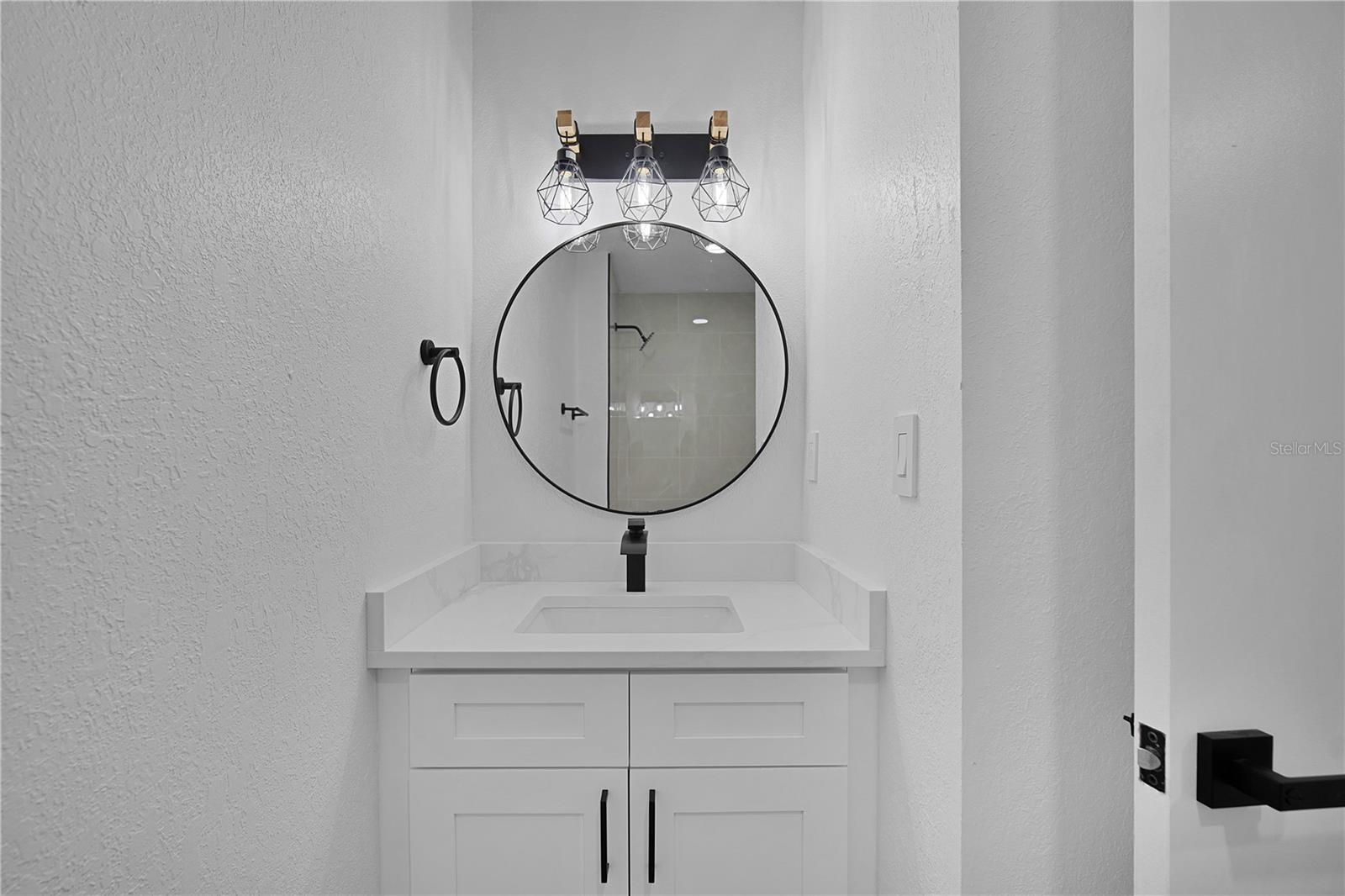 Image 24 of 47 For 209 Satsuma Drive