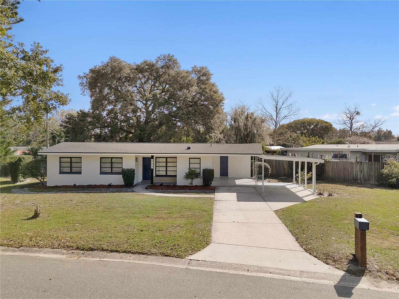 Image 45 of 47 For 209 Satsuma Drive