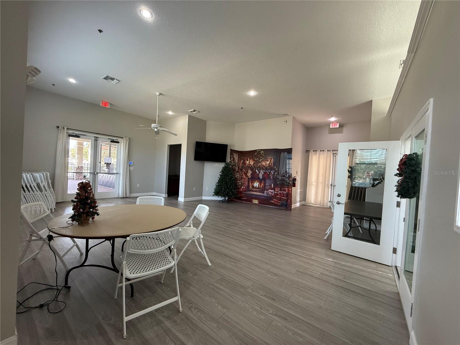 Image 40 of 43 For 2090 Water Tupelo Way