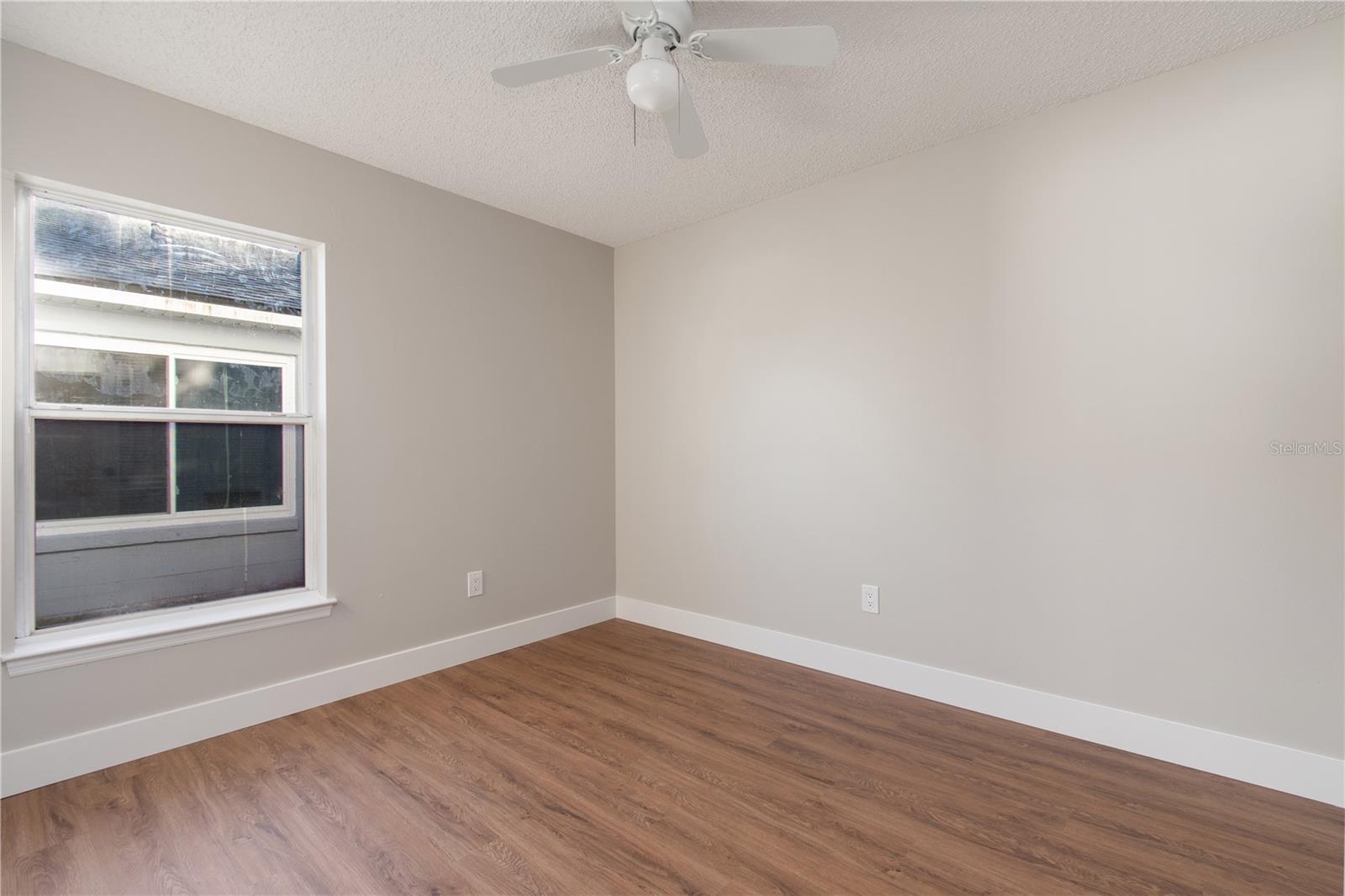 Image 21 of 26 For 304 Cello Circle