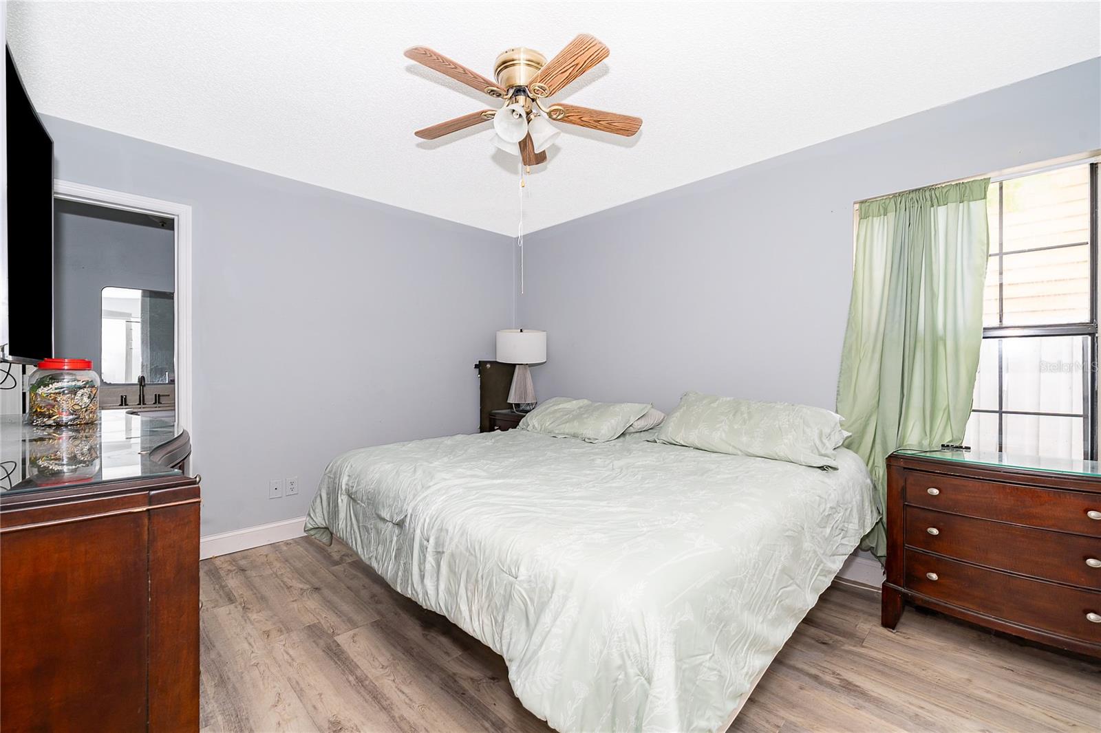 Image 7 of 14 For 482 Abba Street