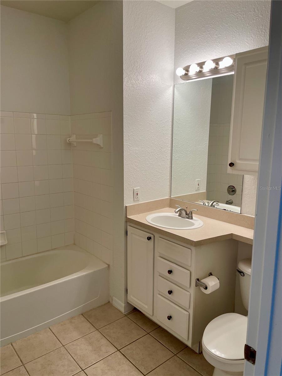 Image 18 of 21 For 1225 Lake Shadow Circle 14305