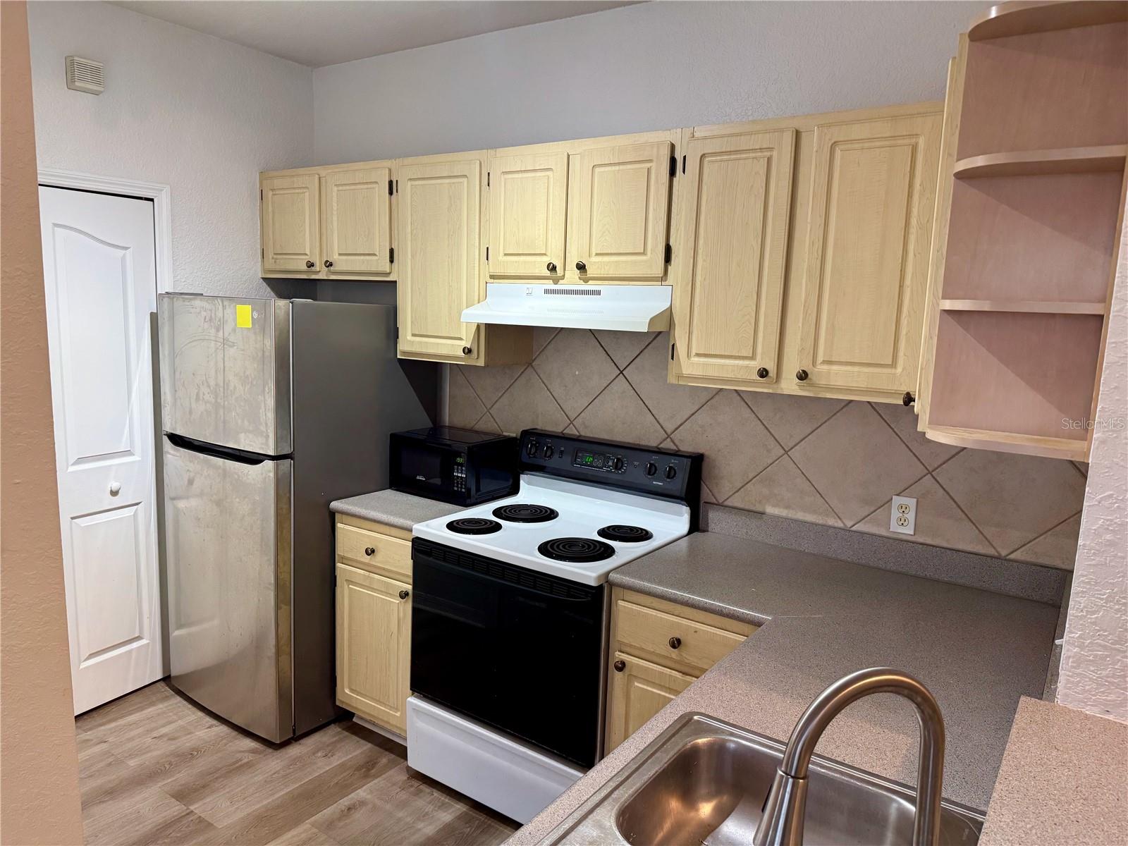 Image 8 of 21 For 1225 Lake Shadow Circle 14305