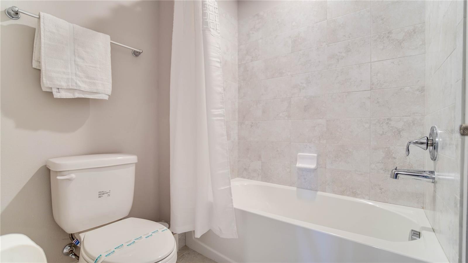 Image 24 of 34 For 1200 Arisha Drive