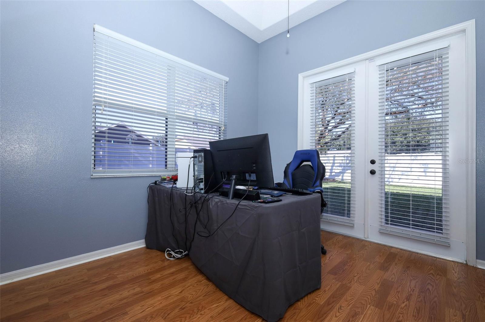 Image 24 of 43 For 1620 Parkglen Circle