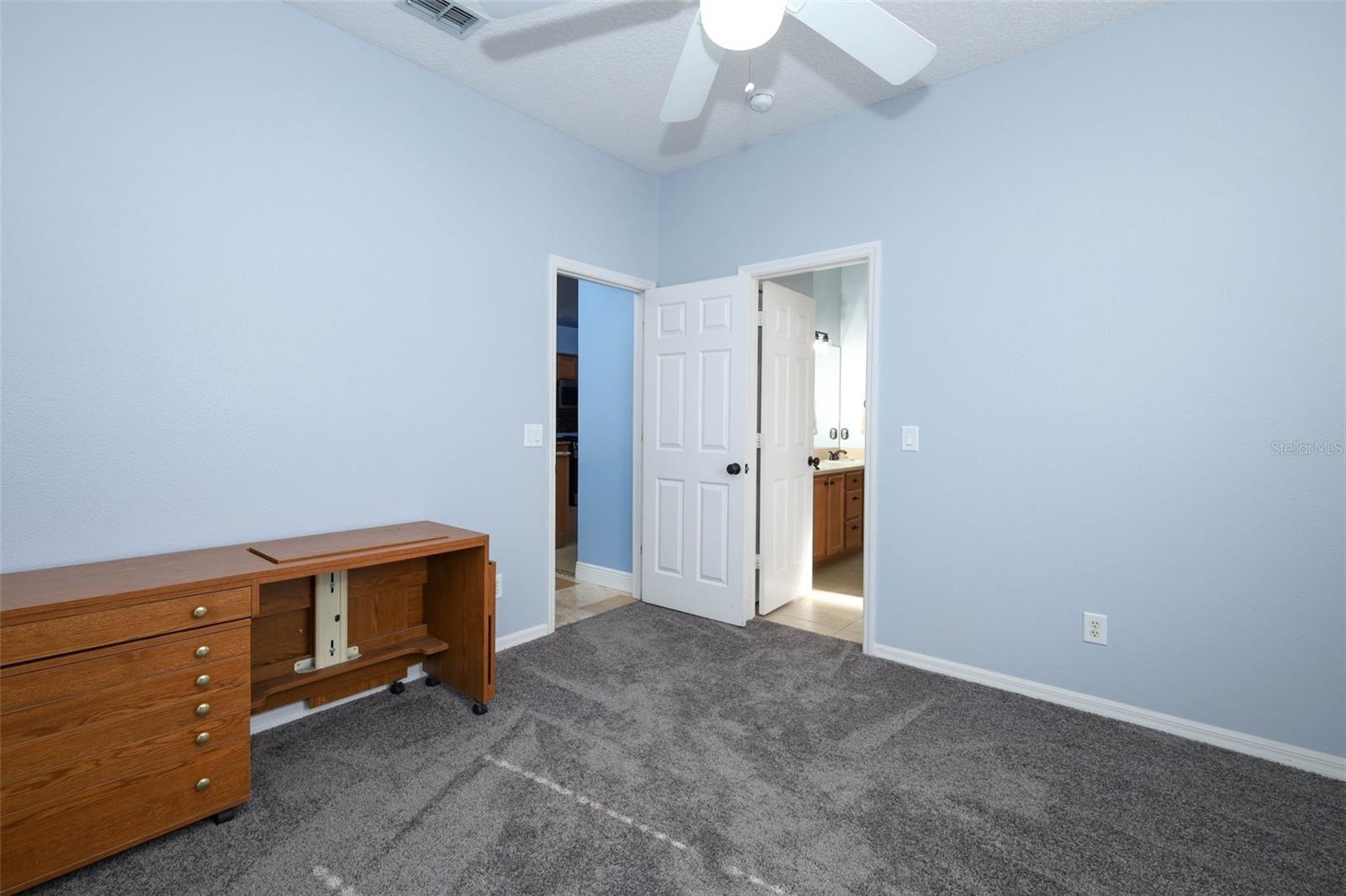 Image 32 of 43 For 1620 Parkglen Circle