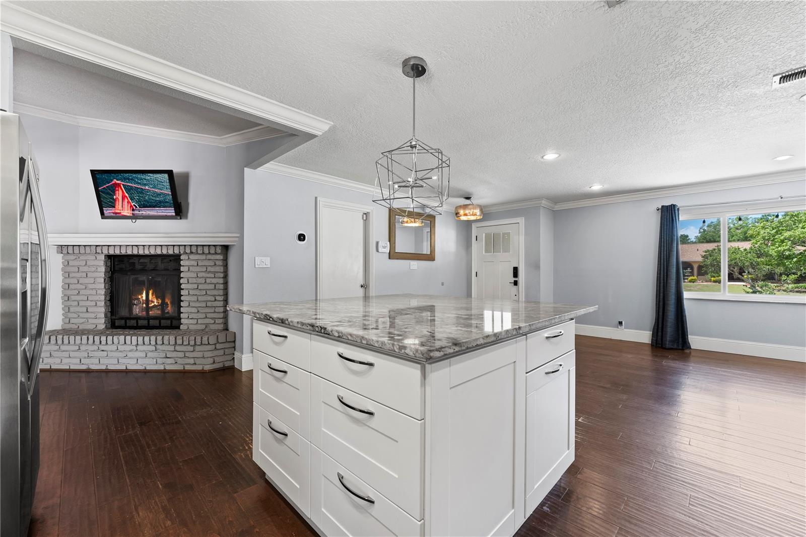 Image 11 of 31 For 8007 Cote Court