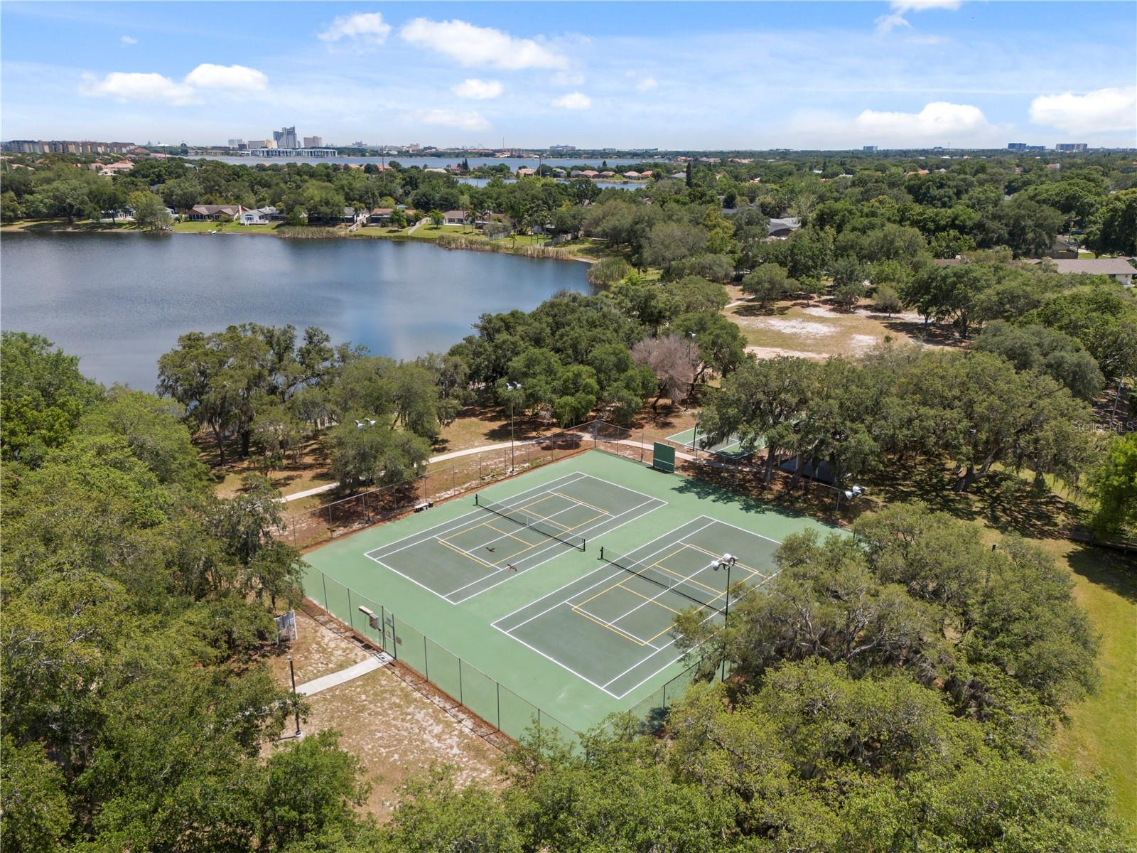 Image 25 of 31 For 8007 Cote Court