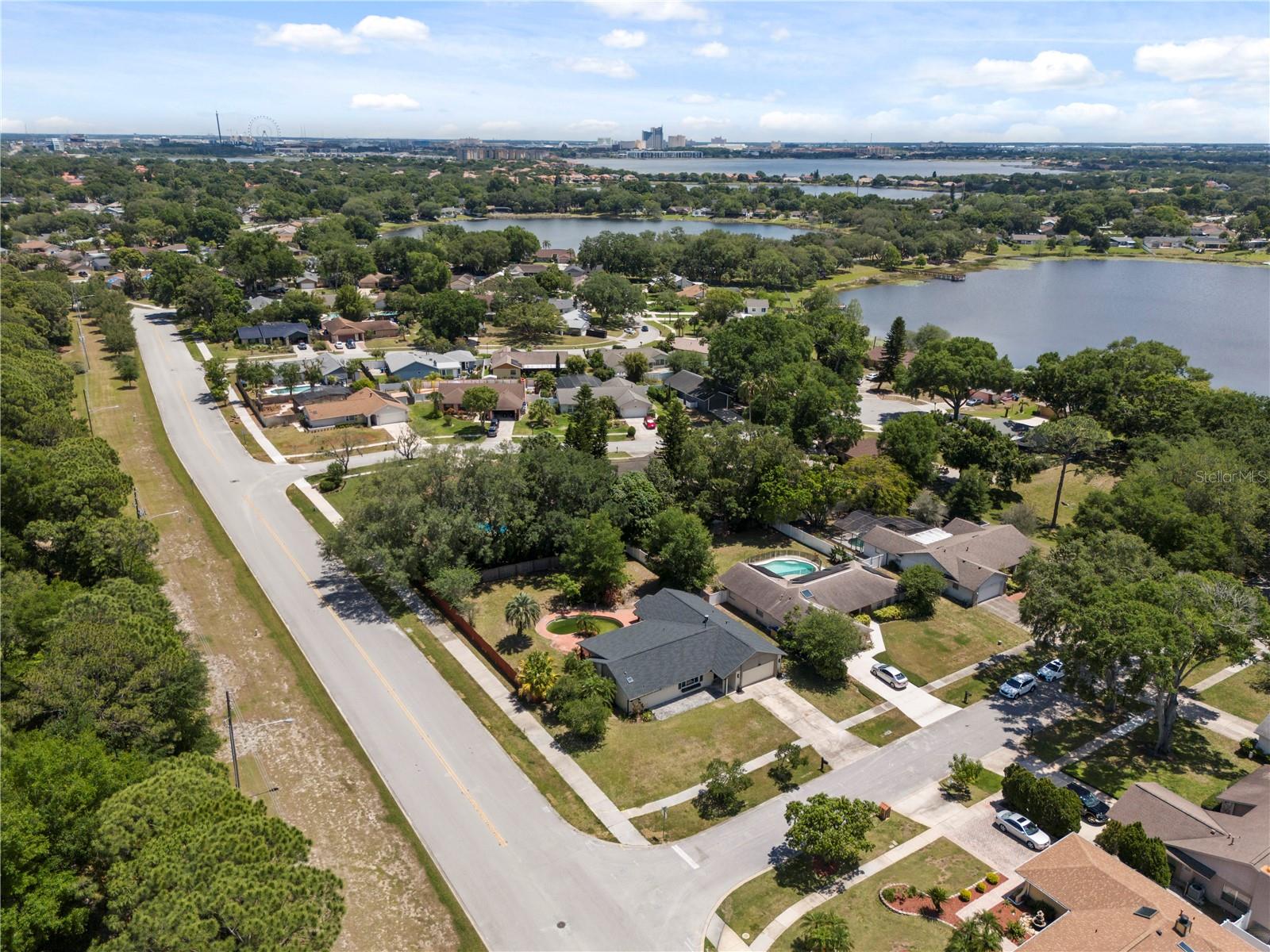 Image 28 of 31 For 8007 Cote Court