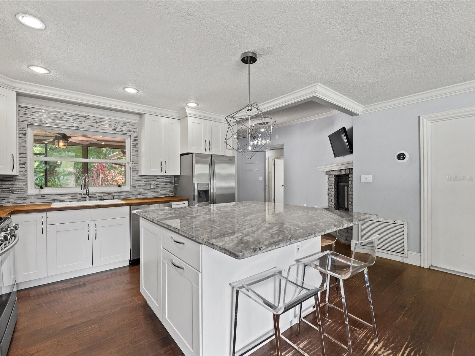 Image 9 of 31 For 8007 Cote Court