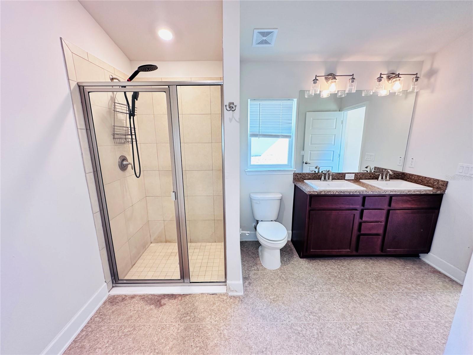 Image 23 of 37 For 2091 Pecos Drive