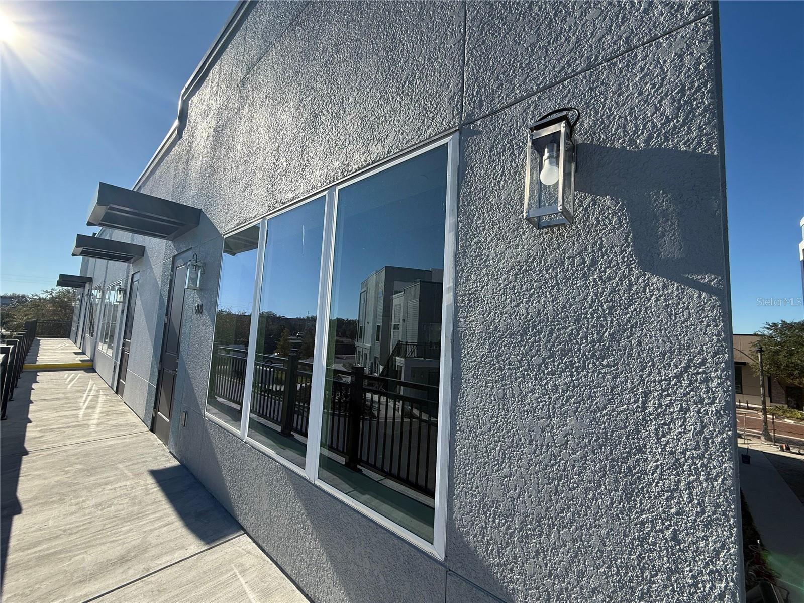 Image 2 of 13 For 918 Tetbury Loop