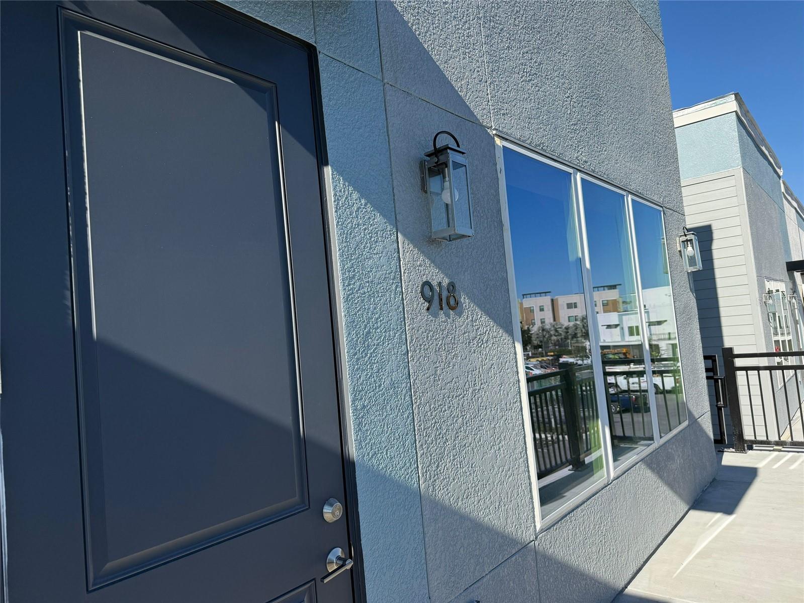 Image 3 of 13 For 918 Tetbury Loop