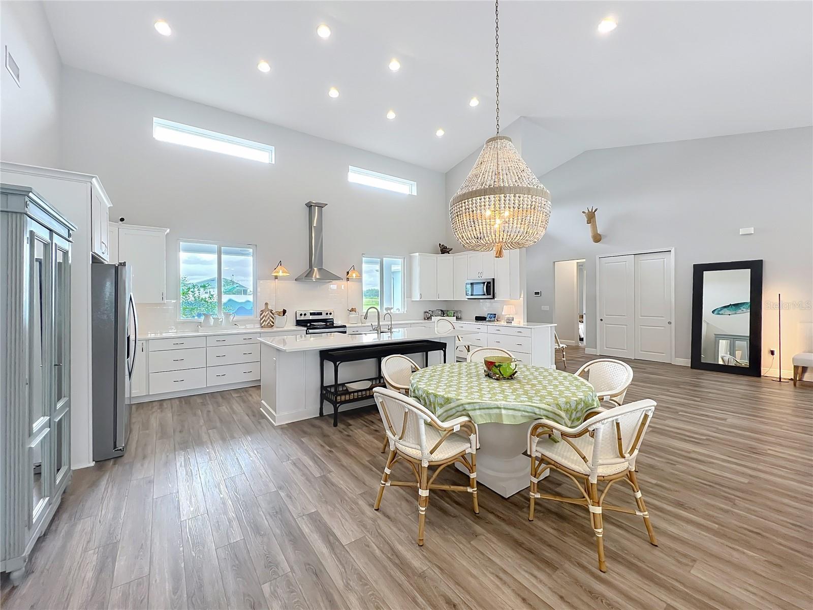 Image 14 of 66 For 10224 Bay Lake Road