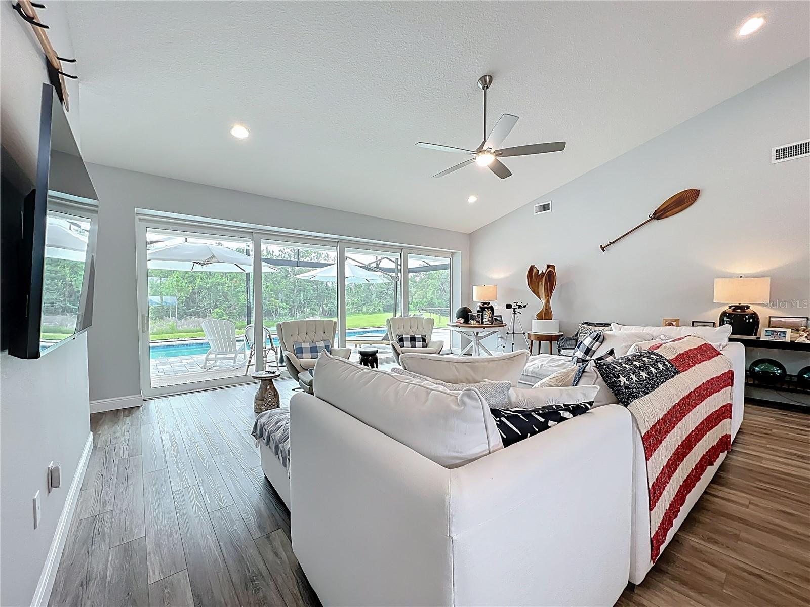 Image 17 of 66 For 10224 Bay Lake Road