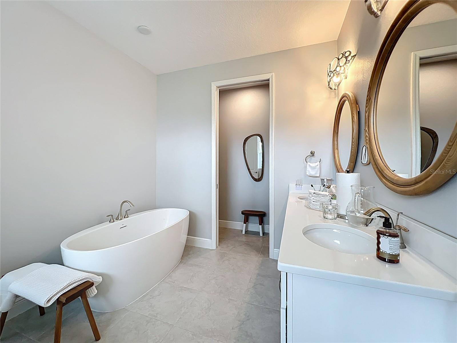 Image 38 of 66 For 10224 Bay Lake Road