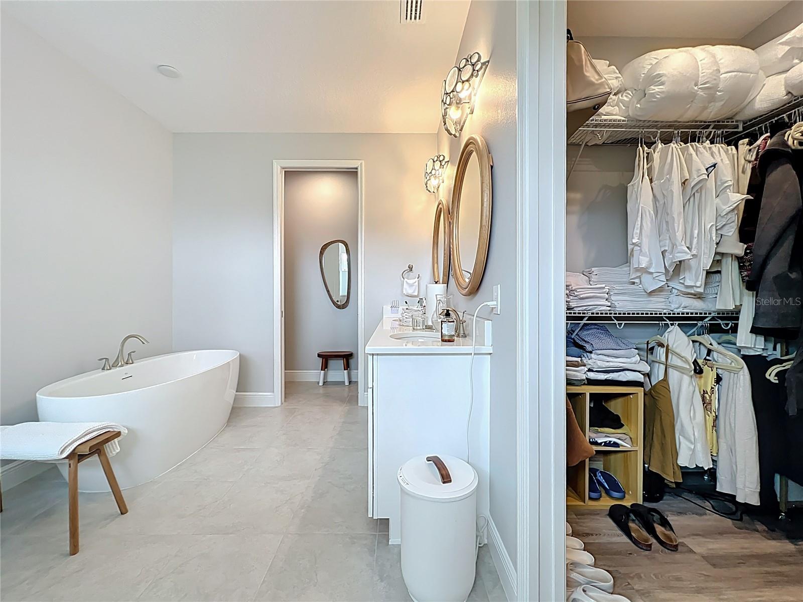 Image 39 of 66 For 10224 Bay Lake Road