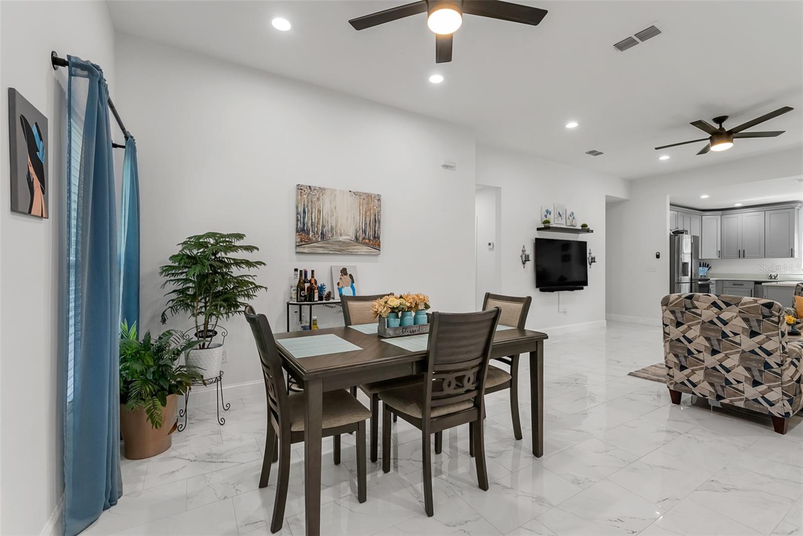 Image 3 of 38 For 675 Cedar Avenue