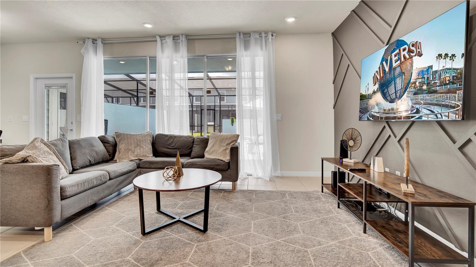 Image 32 of 52 For 3838 Lana Avenue