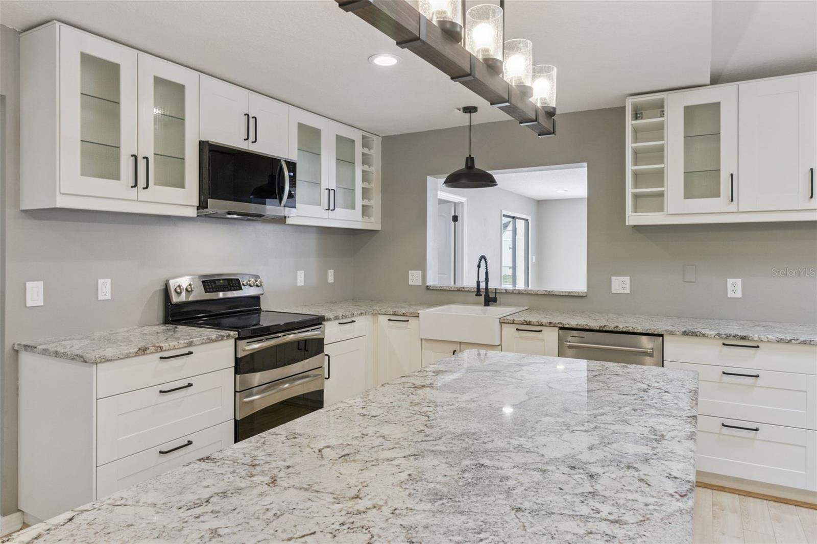 Image 14 of 43 For 4240 Landmark Drive