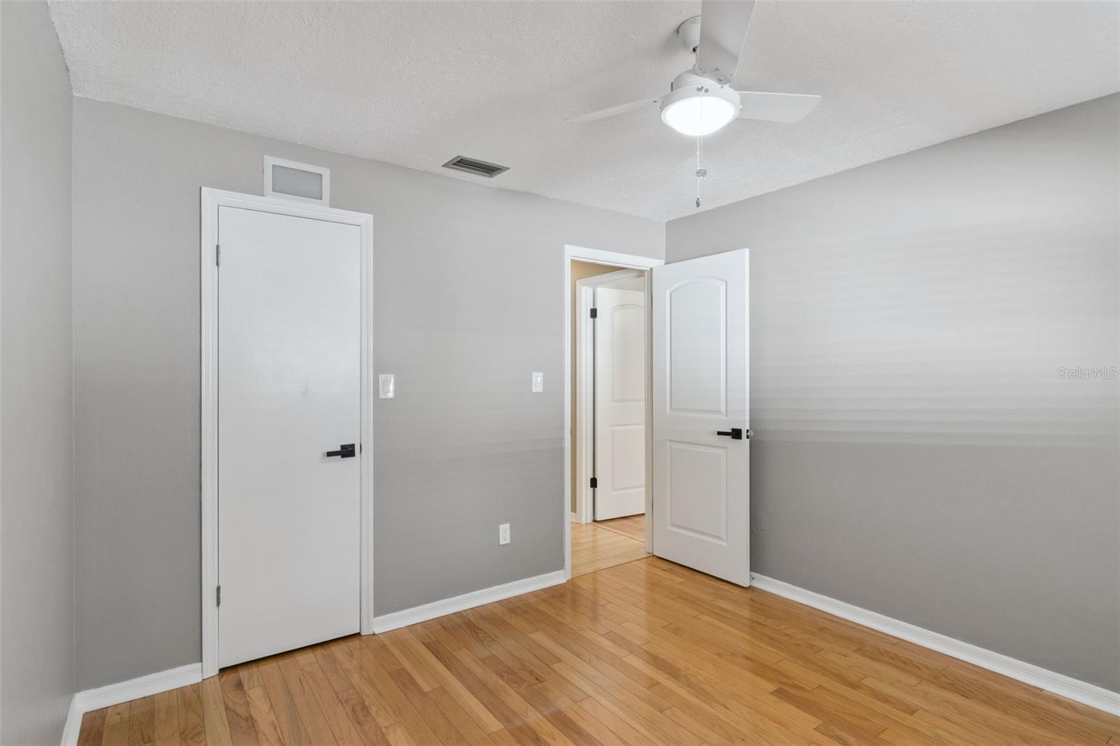 Image 28 of 43 For 4240 Landmark Drive