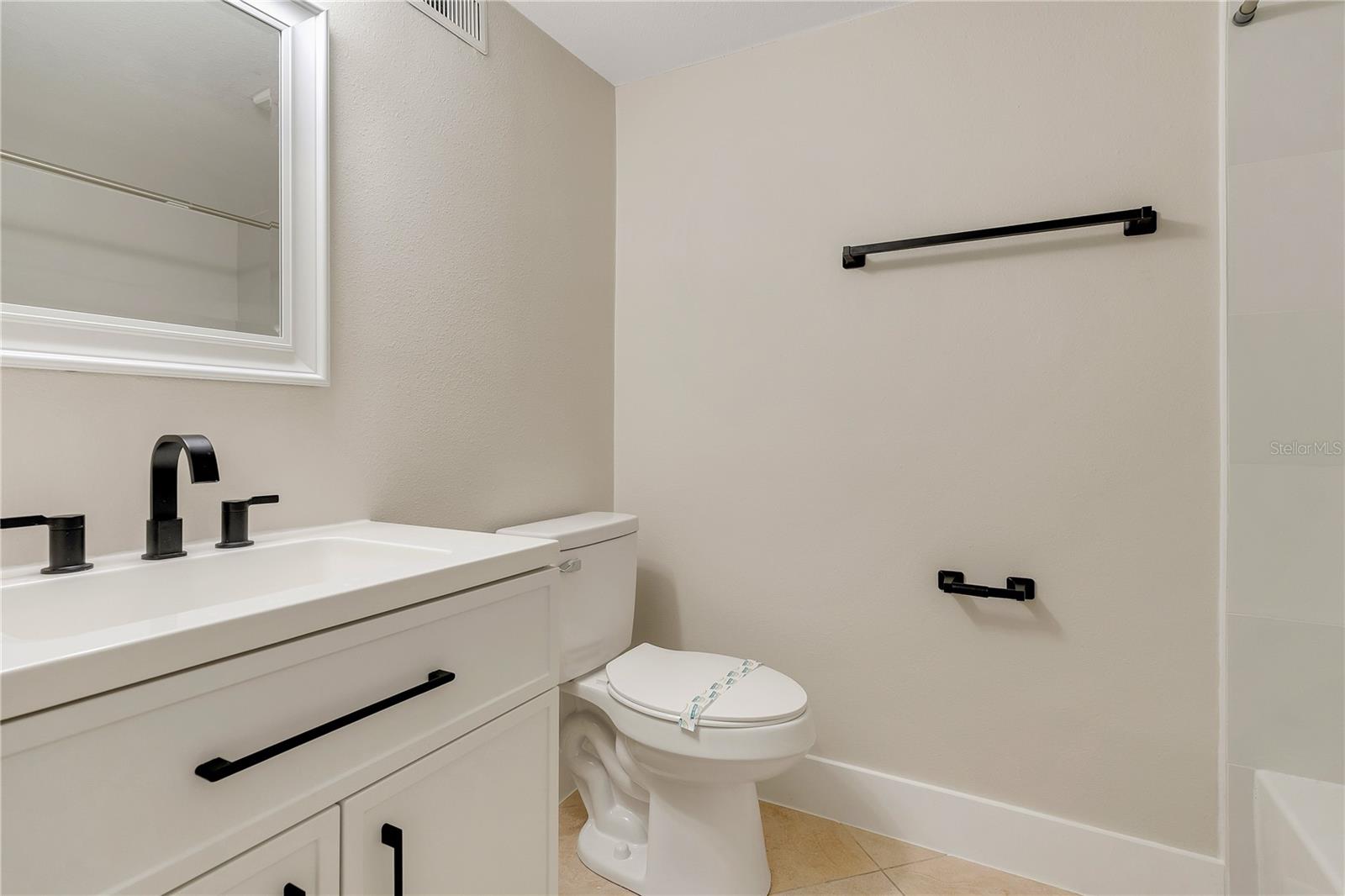 Image 8 of 13 For 200 Maitland Avenue 43