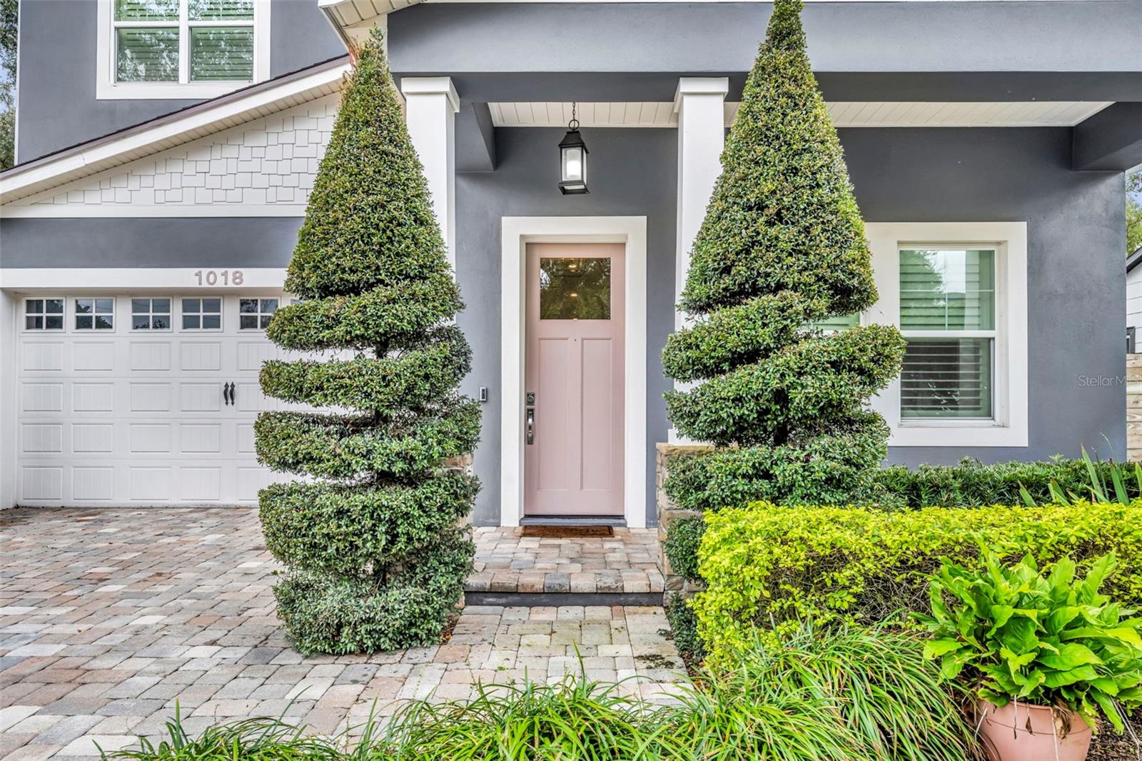 Image 2 of 44 For 1018 Yates Street