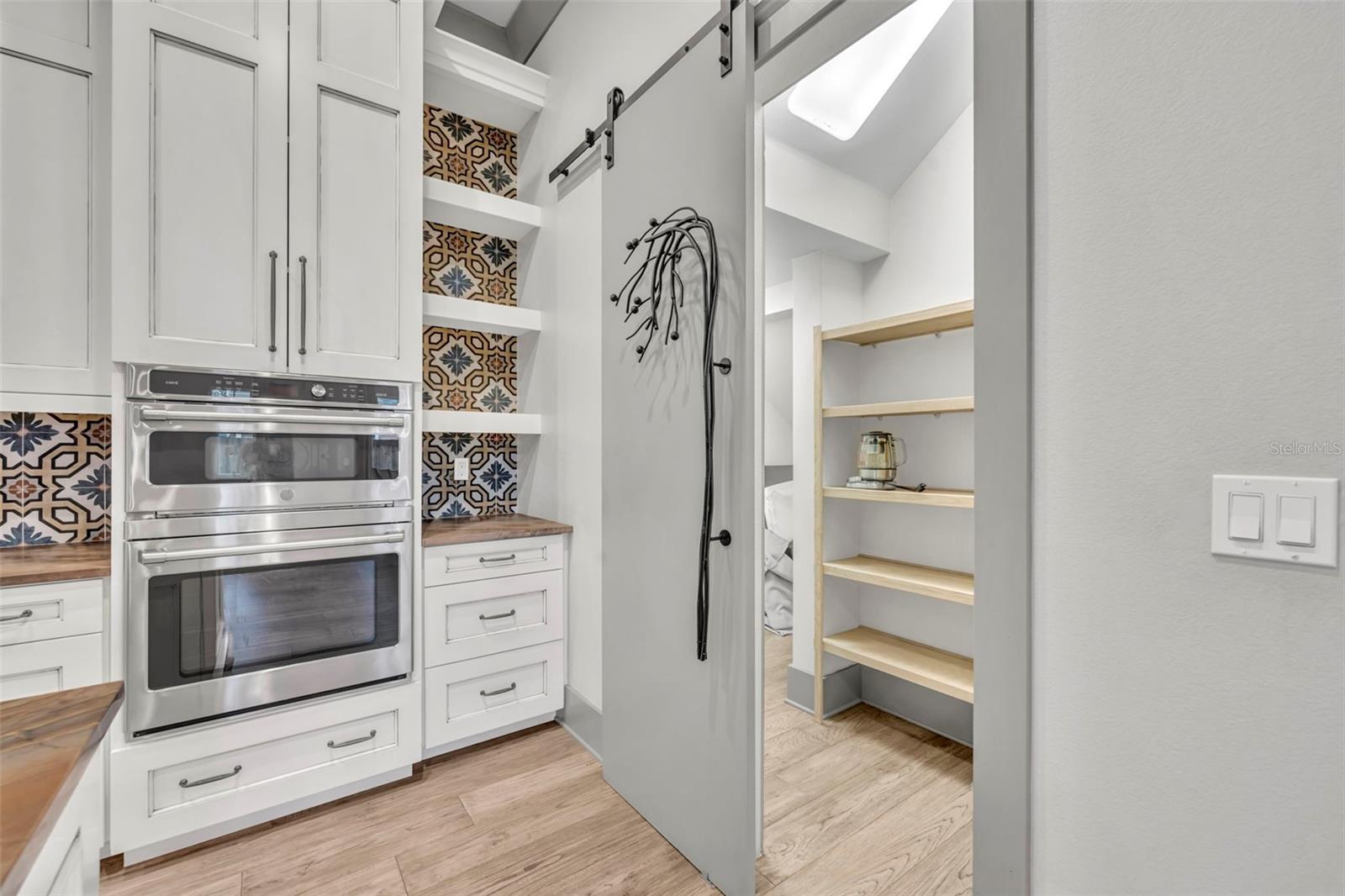 Image 20 of 44 For 1018 Yates Street