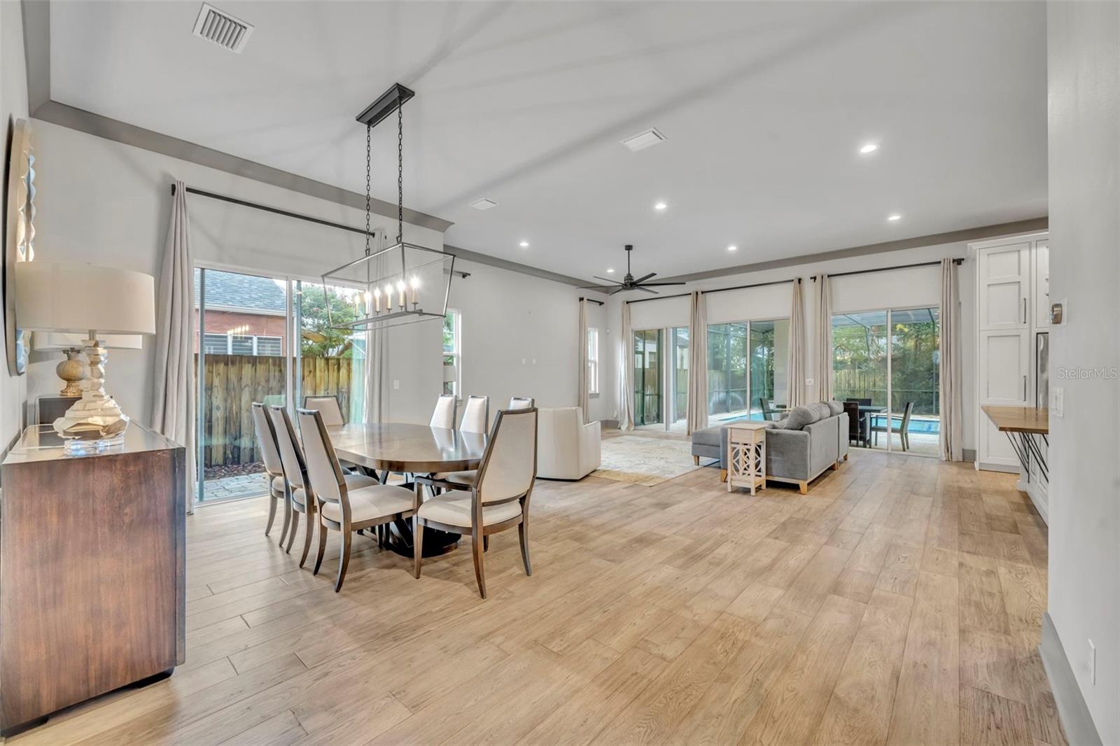 Image 5 of 44 For 1018 Yates Street