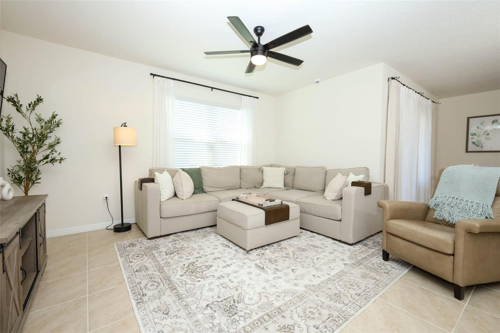 Image 11 of 40 For 3492 Islewood Court