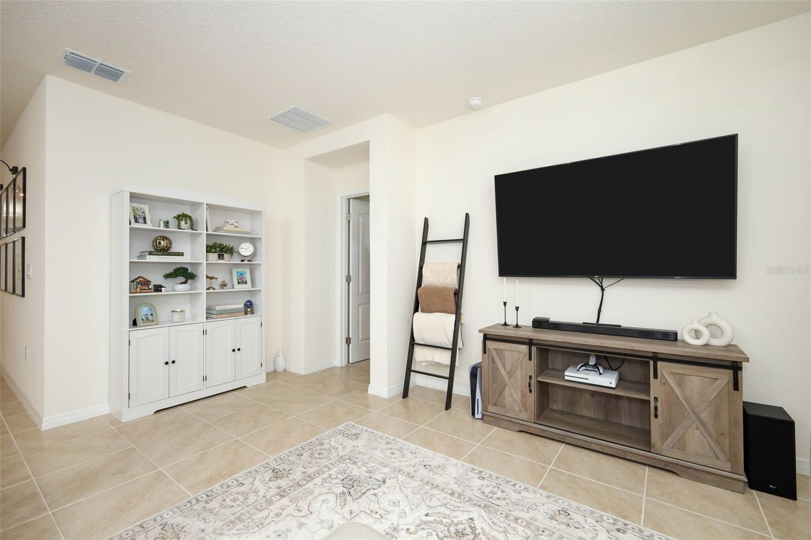 Image 13 of 40 For 3492 Islewood Court