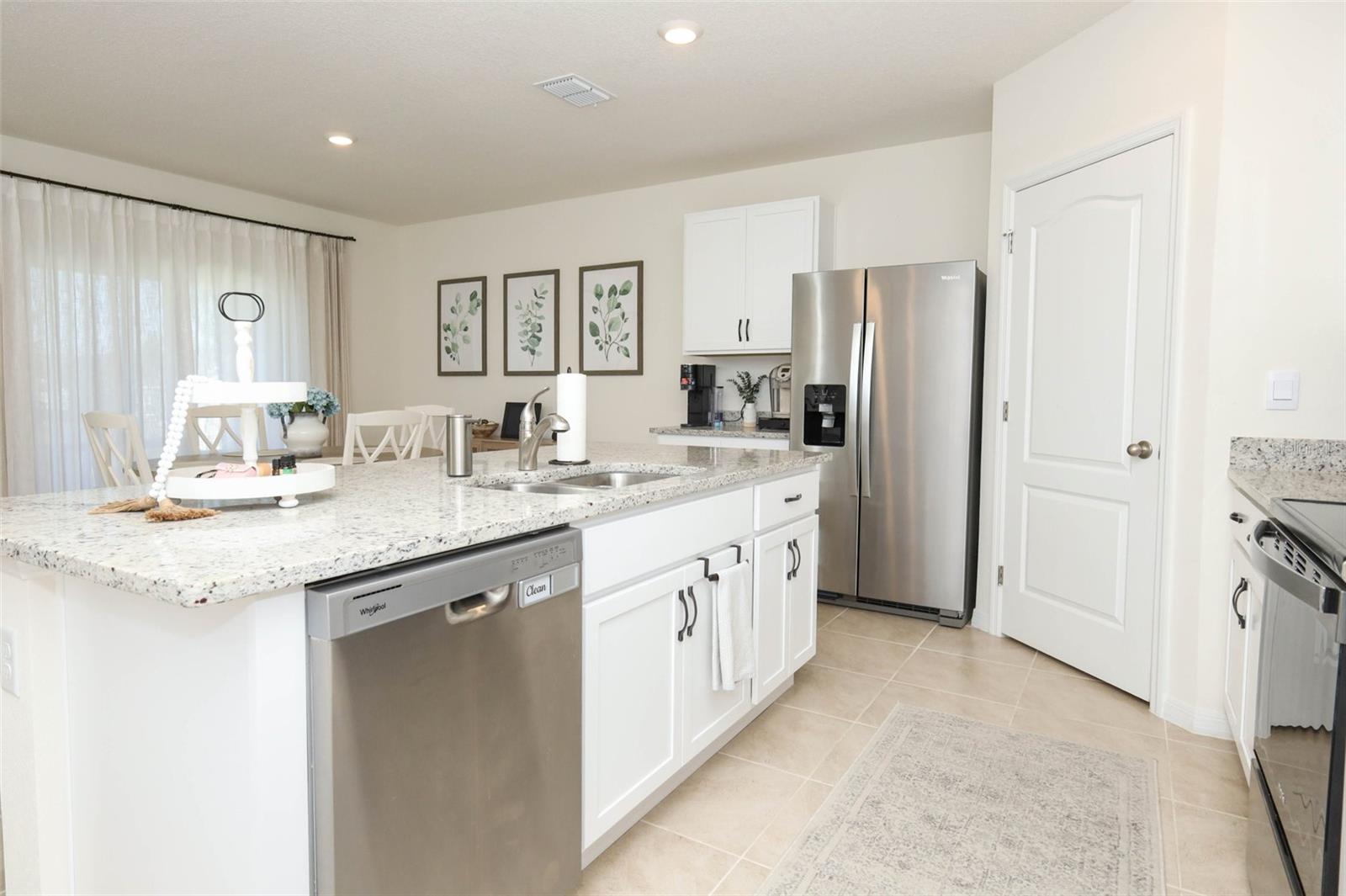 Image 7 of 40 For 3492 Islewood Court