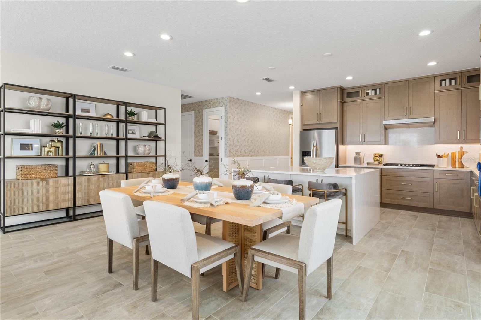 Image 7 of 25 For 1754 Ravenhurst Place