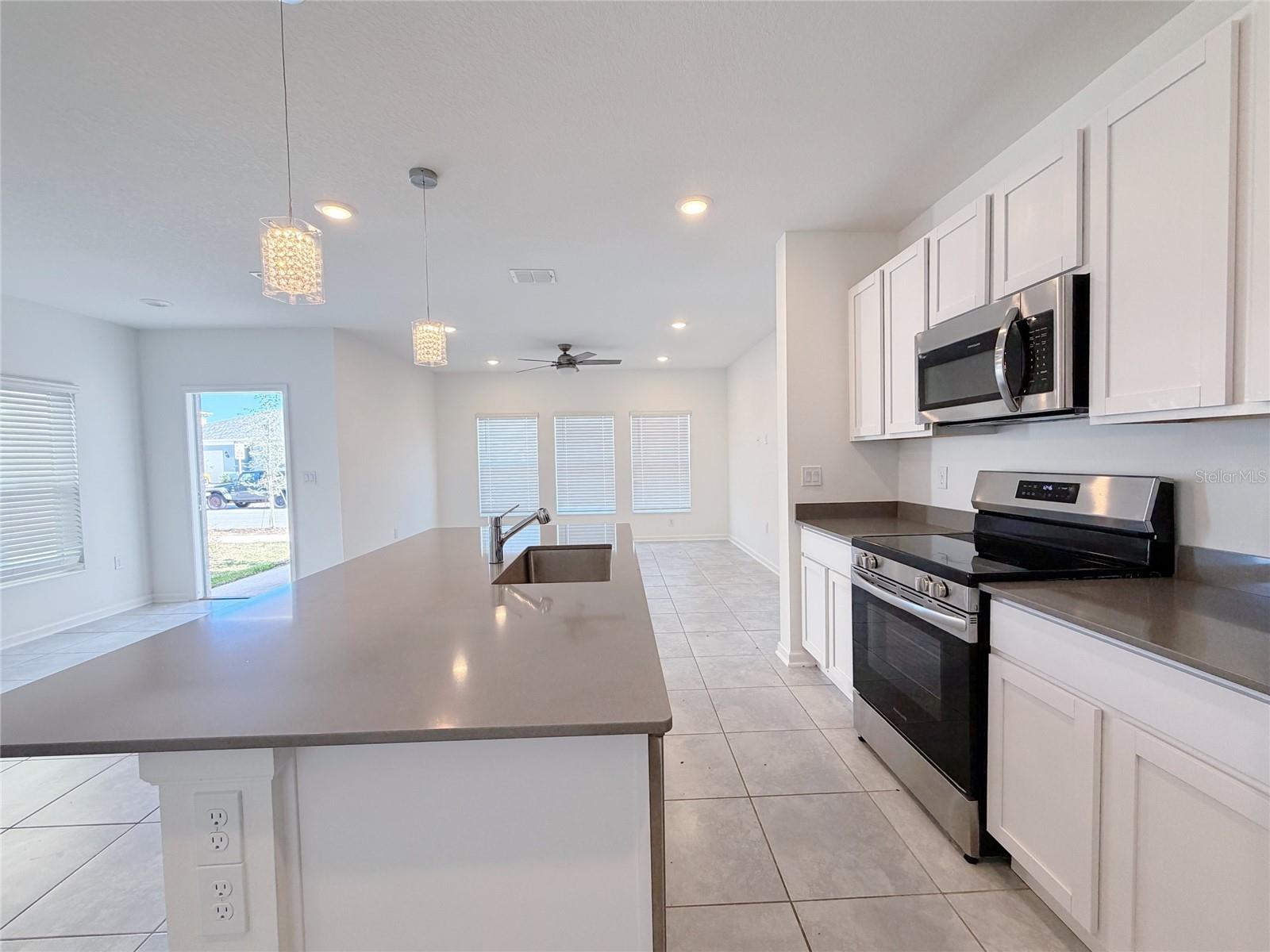 Image 11 of 47 For 7280 Ivy Tendril Avenue