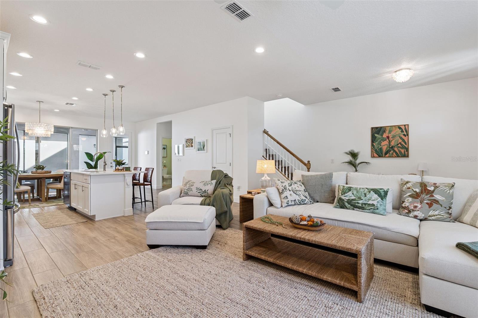 Image 10 of 64 For 13067 Tollcross Way