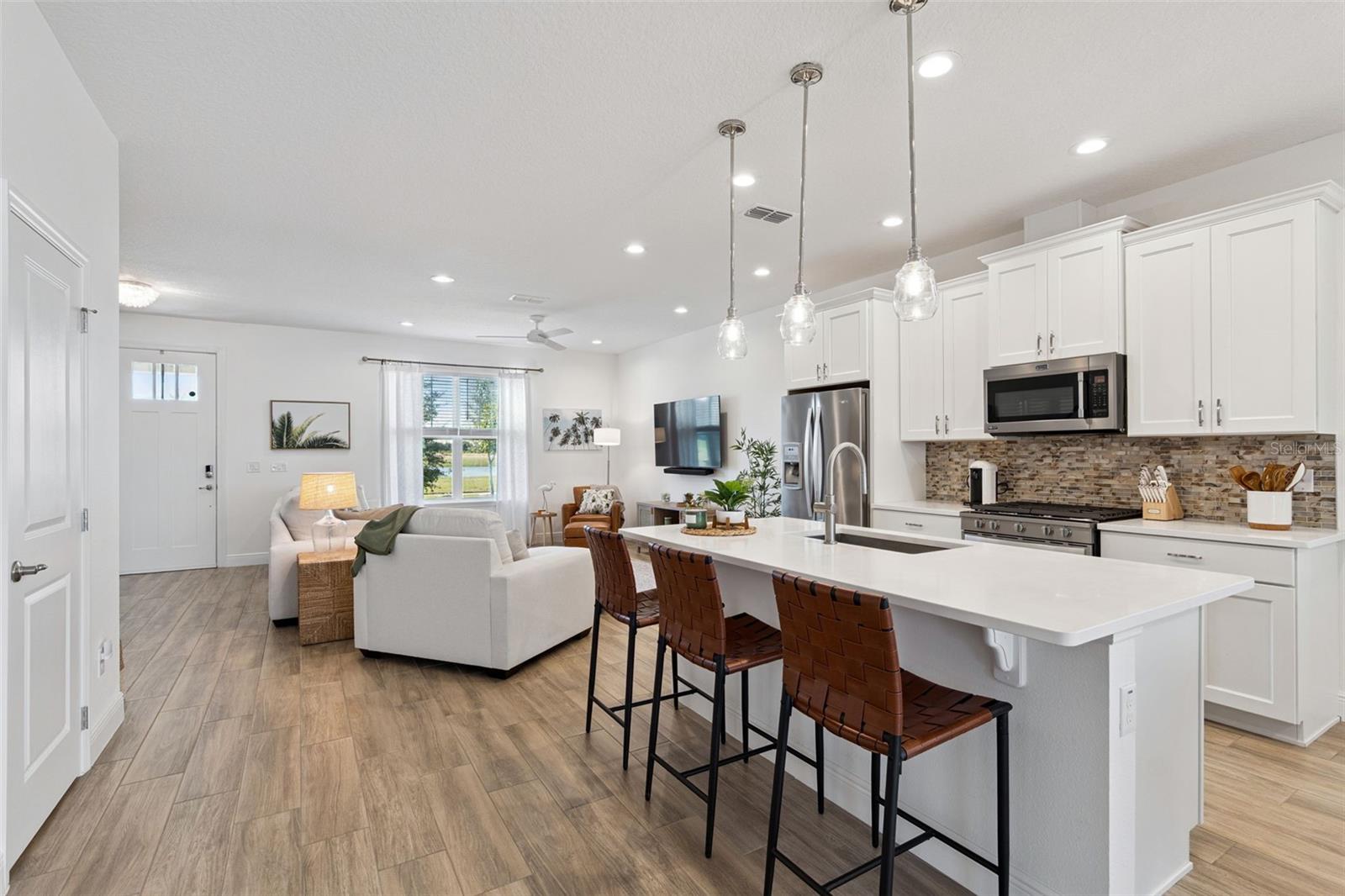 Image 16 of 64 For 13067 Tollcross Way