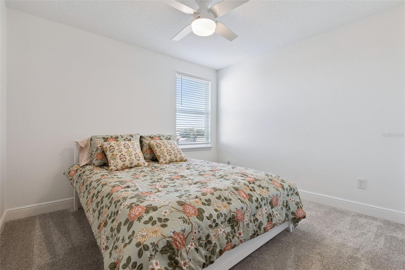 Image 27 of 64 For 13067 Tollcross Way