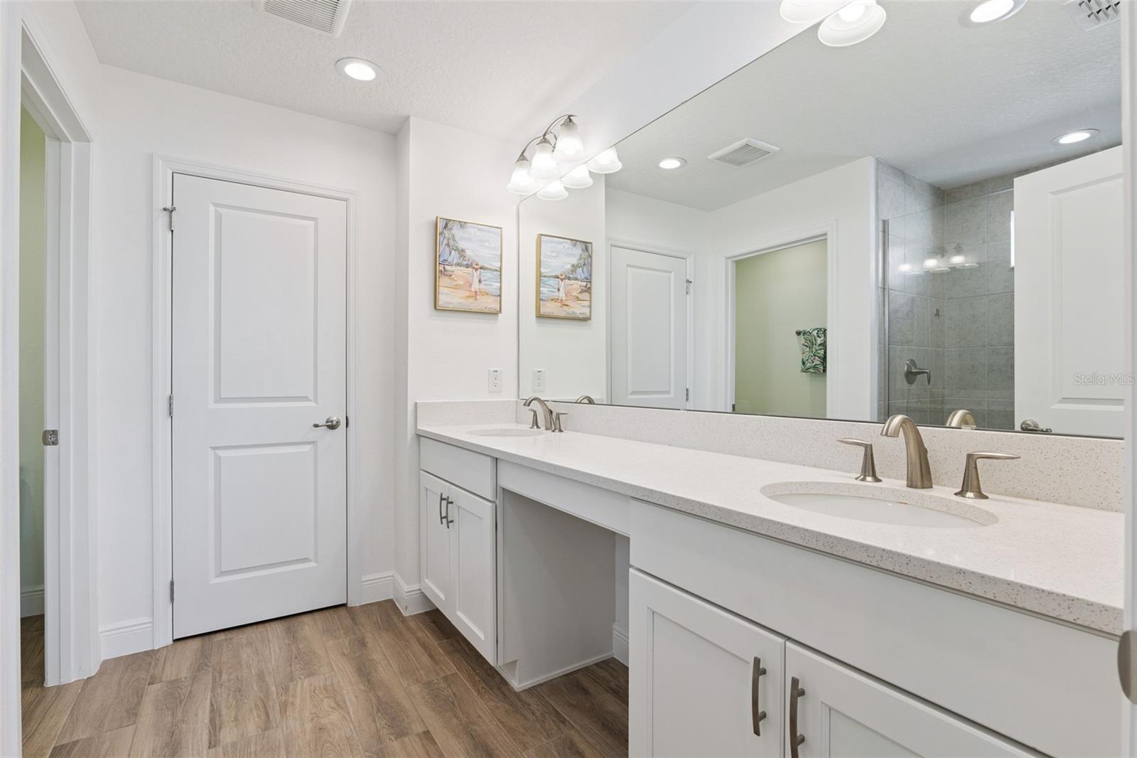 Image 31 of 64 For 13067 Tollcross Way