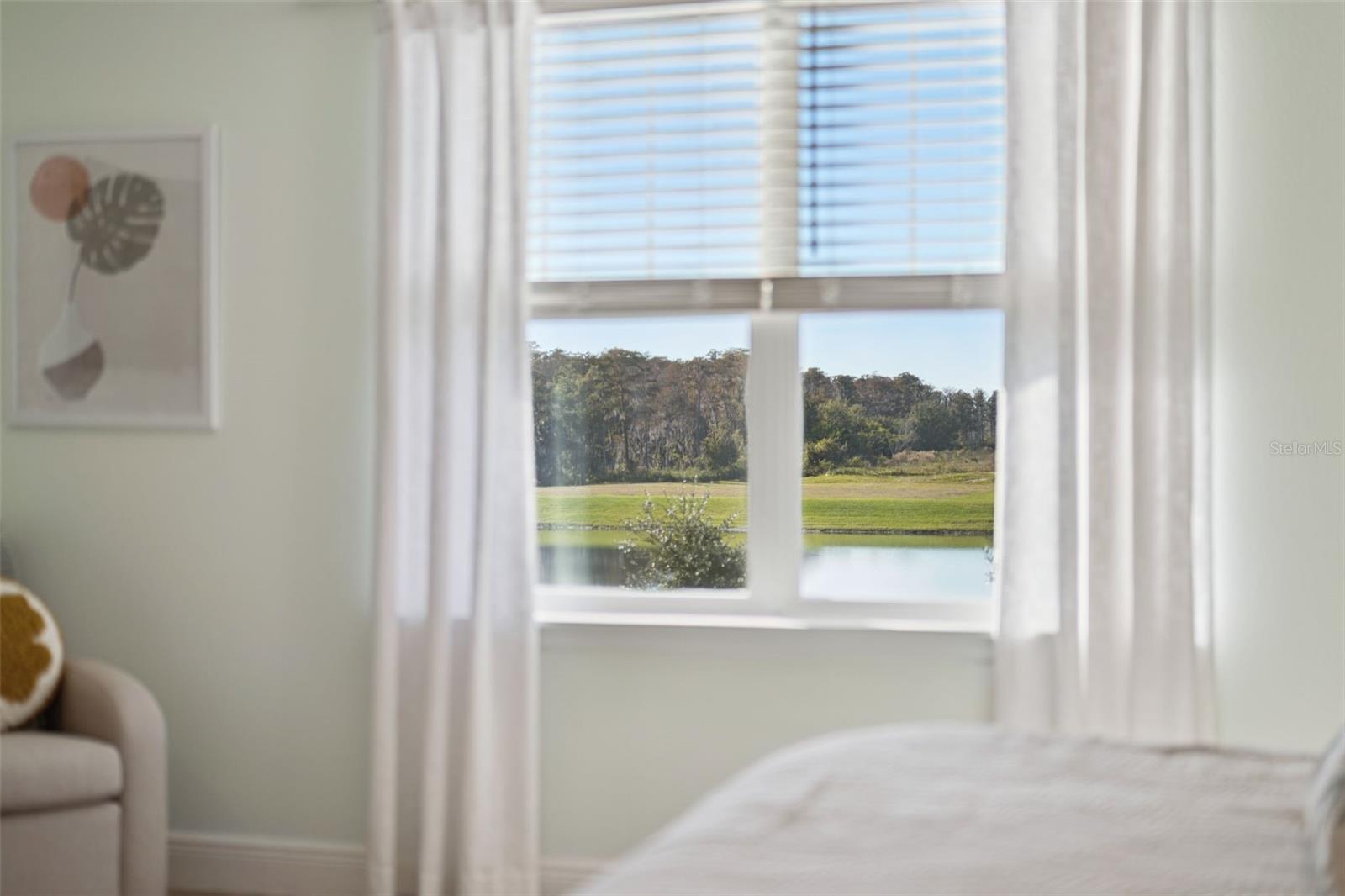 Image 38 of 64 For 13067 Tollcross Way