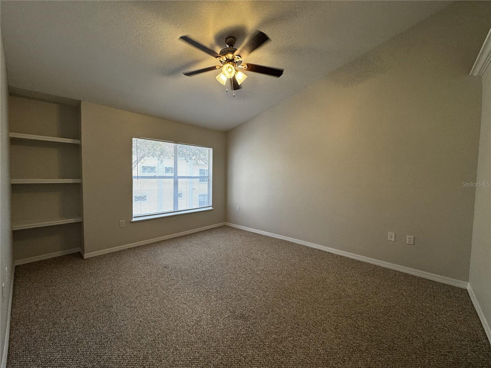 Image 8 of 24 For 2837 Shadow View Circle 2837