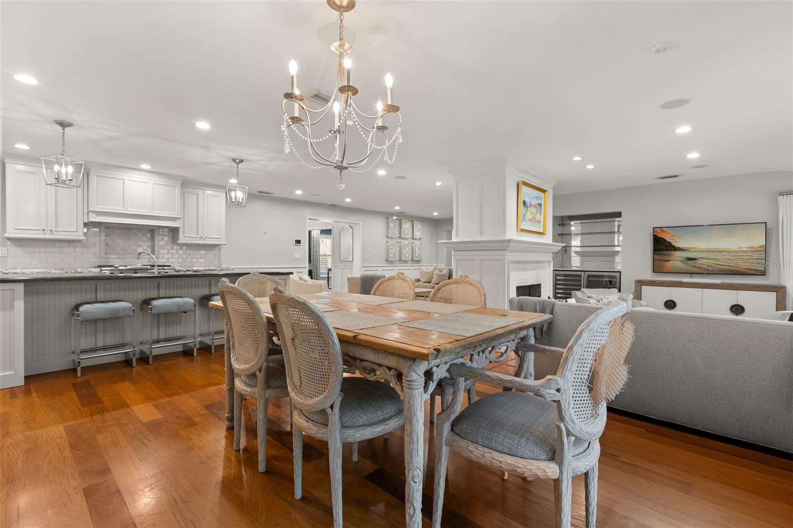 Image 12 of 48 For 2220 Via Tuscany