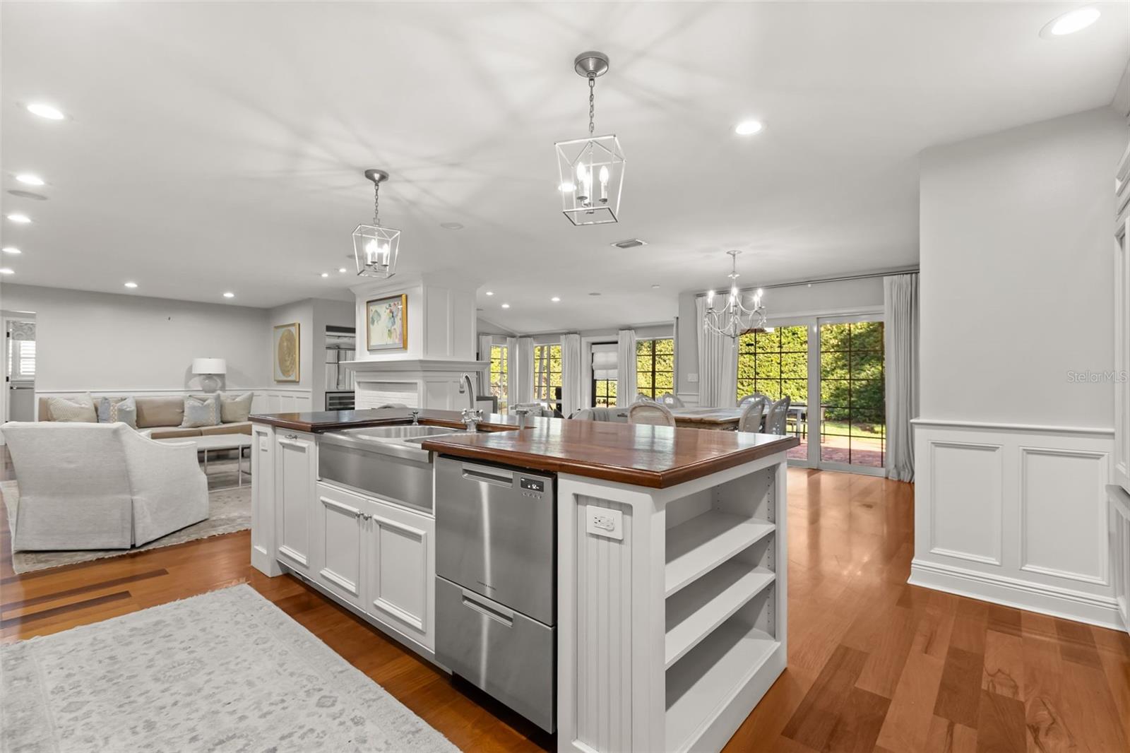 Image 9 of 48 For 2220 Via Tuscany