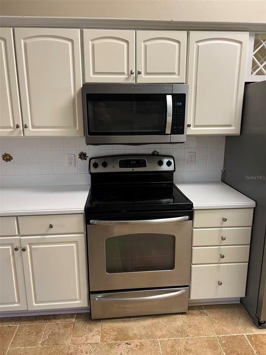 Image 12 of 21 For 1218 Shelter Rock Road