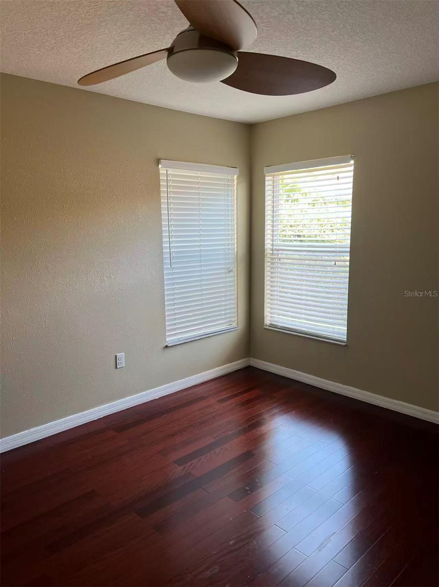 Image 18 of 21 For 1218 Shelter Rock Road